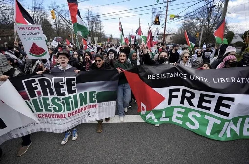 Photo: Anti-Israel protesters march through Teaneck, NJ on their way to Keter Torah synagogue on March 10, 2024. (Facebook)